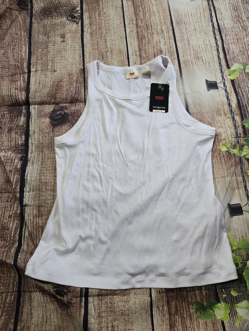 Levi's Women's White Ribbed Scoop Tank